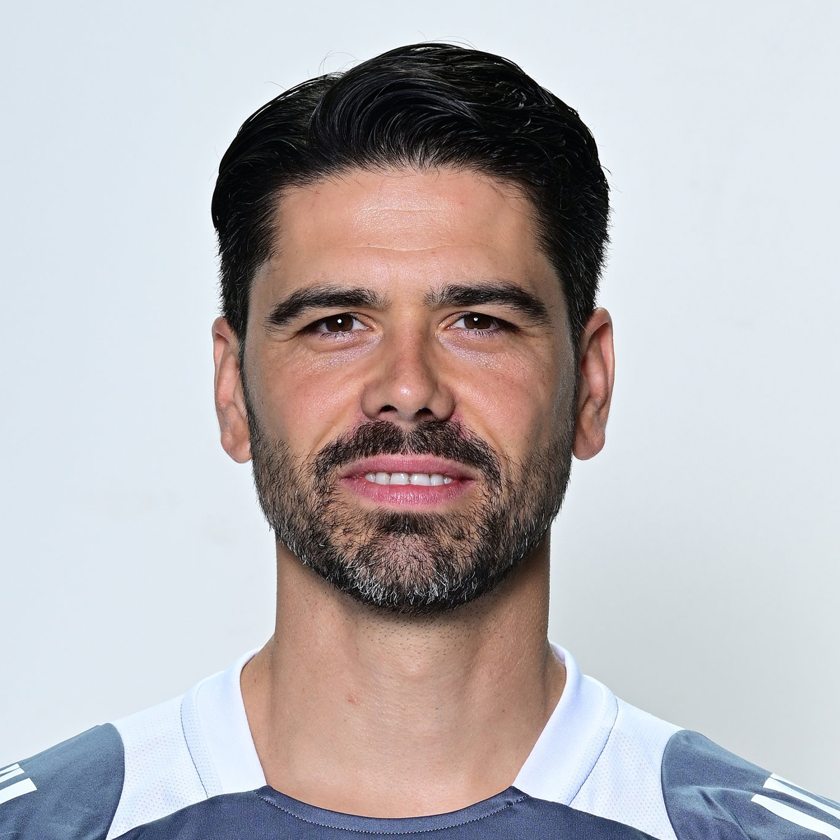 Picture of Sebastian Capel